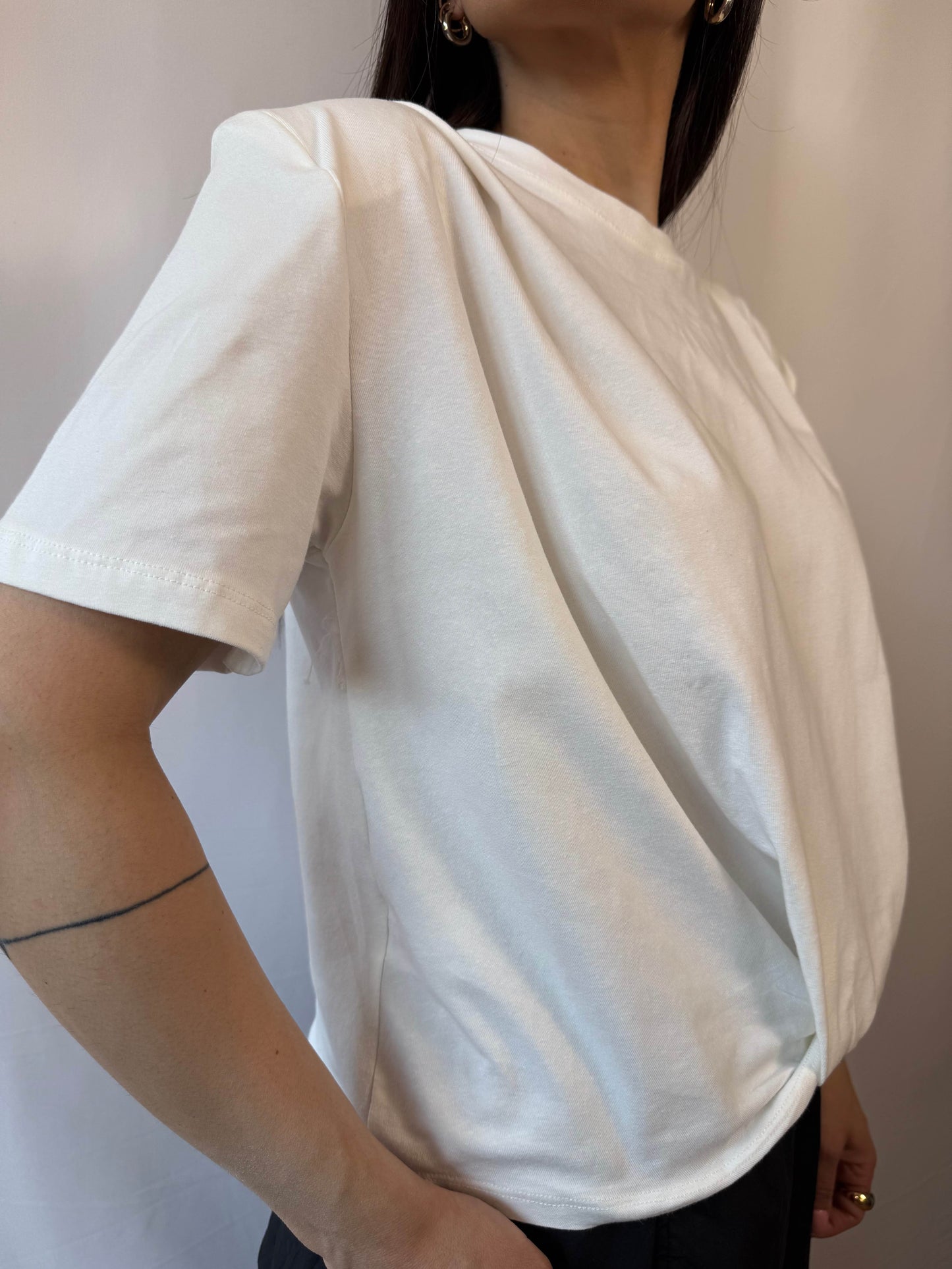 T-shirt nodo