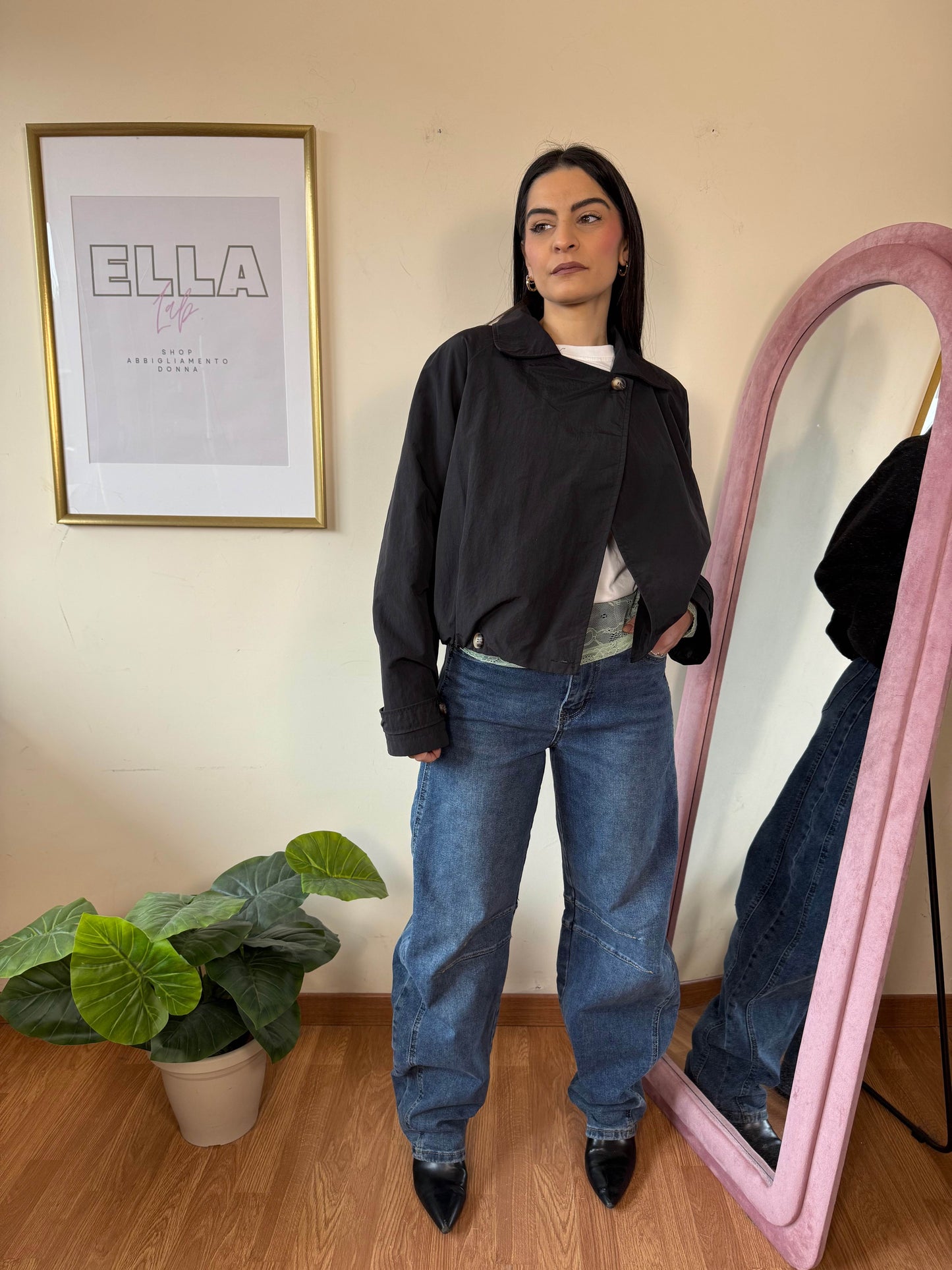 Trench crop Aly