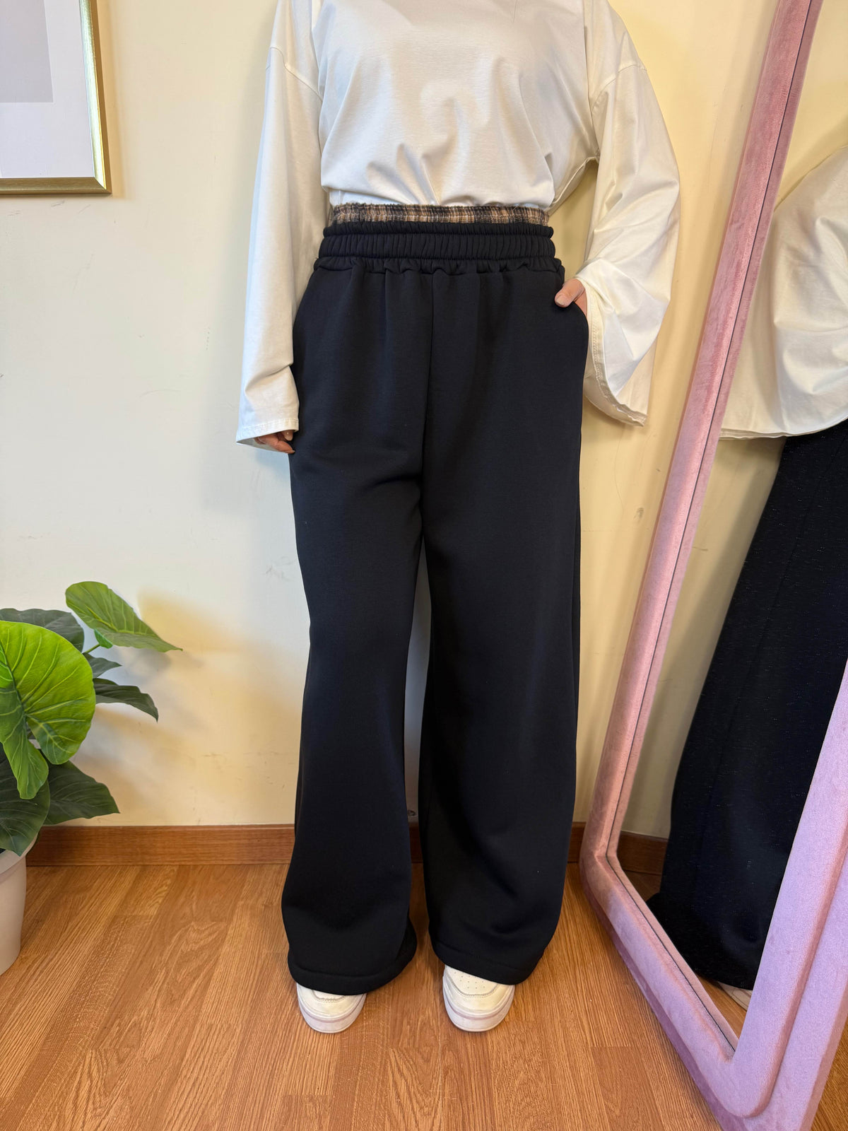 Pantalone university